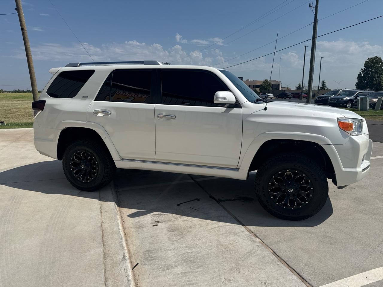 Toyota 4Runner 4WD 4dr V6 SR5 (Natl) 2011