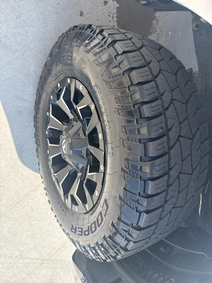 Toyota 4Runner 4WD 4dr V6 SR5 (Natl) 2011
