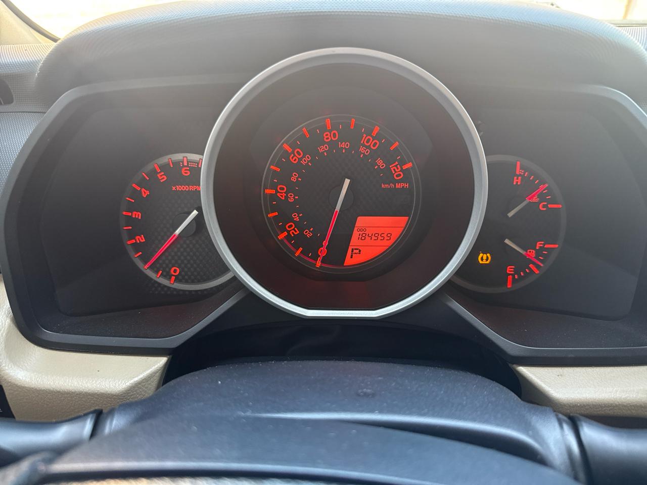 Toyota 4Runner 4WD 4dr V6 SR5 (Natl) 2011