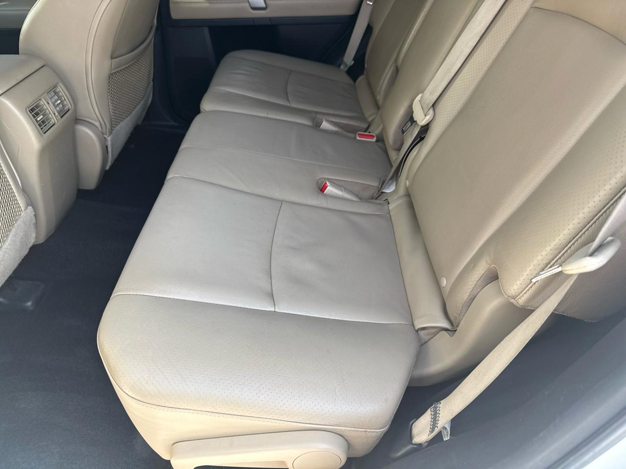 Toyota 4Runner 4WD 4dr V6 SR5 (Natl) 2011