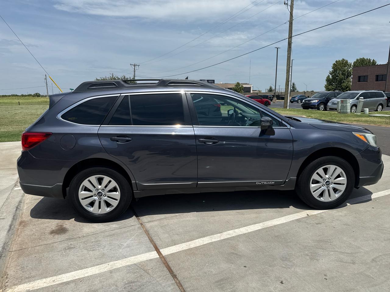 Subaru Outback 4dr Wgn 2.5i Premium PZEV 2015