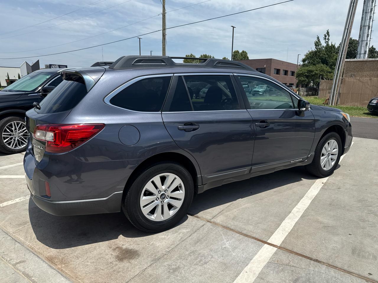 Subaru Outback 4dr Wgn 2.5i Premium PZEV 2015