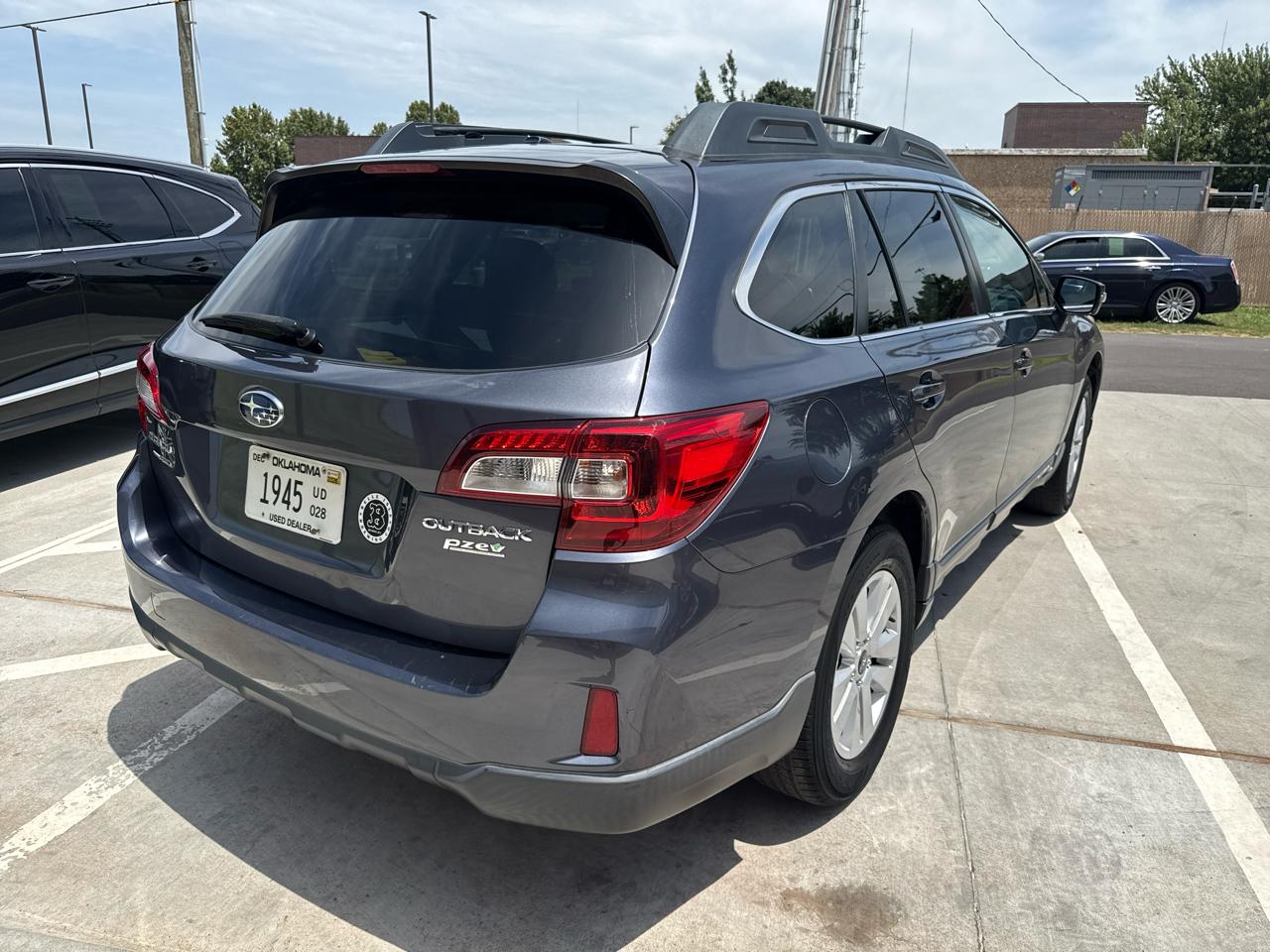 Subaru Outback 4dr Wgn 2.5i Premium PZEV 2015