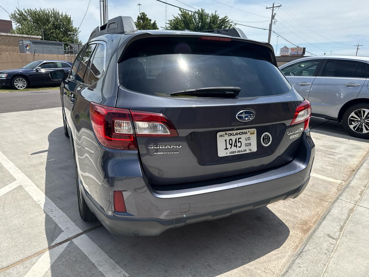 Subaru Outback 4dr Wgn 2.5i Premium PZEV 2015