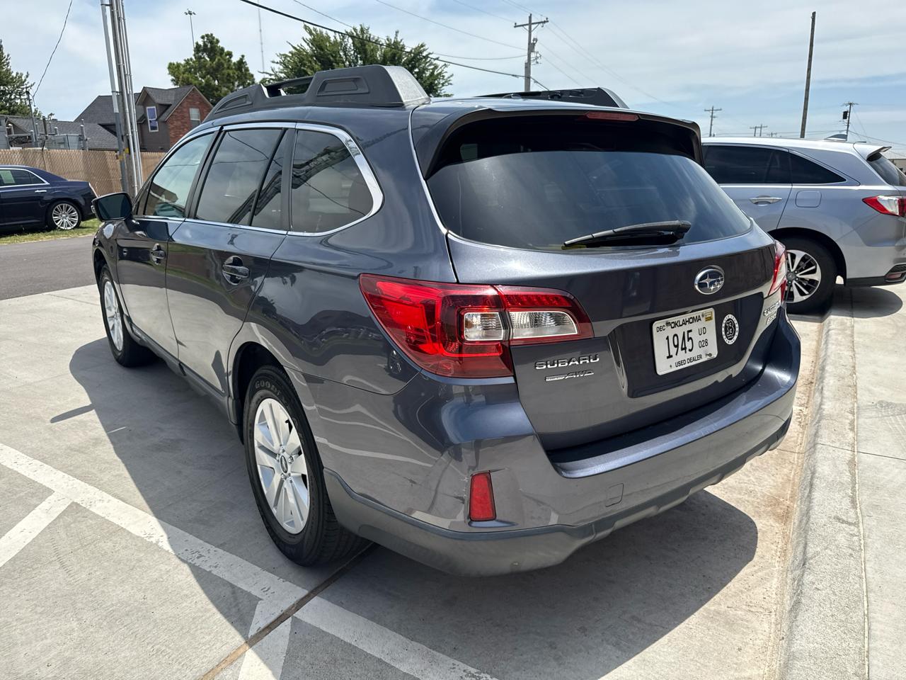 Subaru Outback 4dr Wgn 2.5i Premium PZEV 2015
