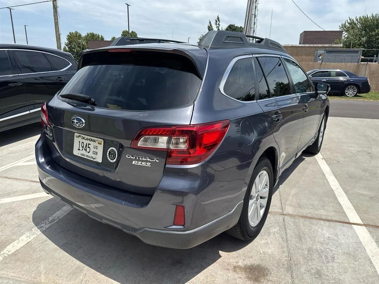 Subaru Outback 4dr Wgn 2.5i Premium PZEV 2015
