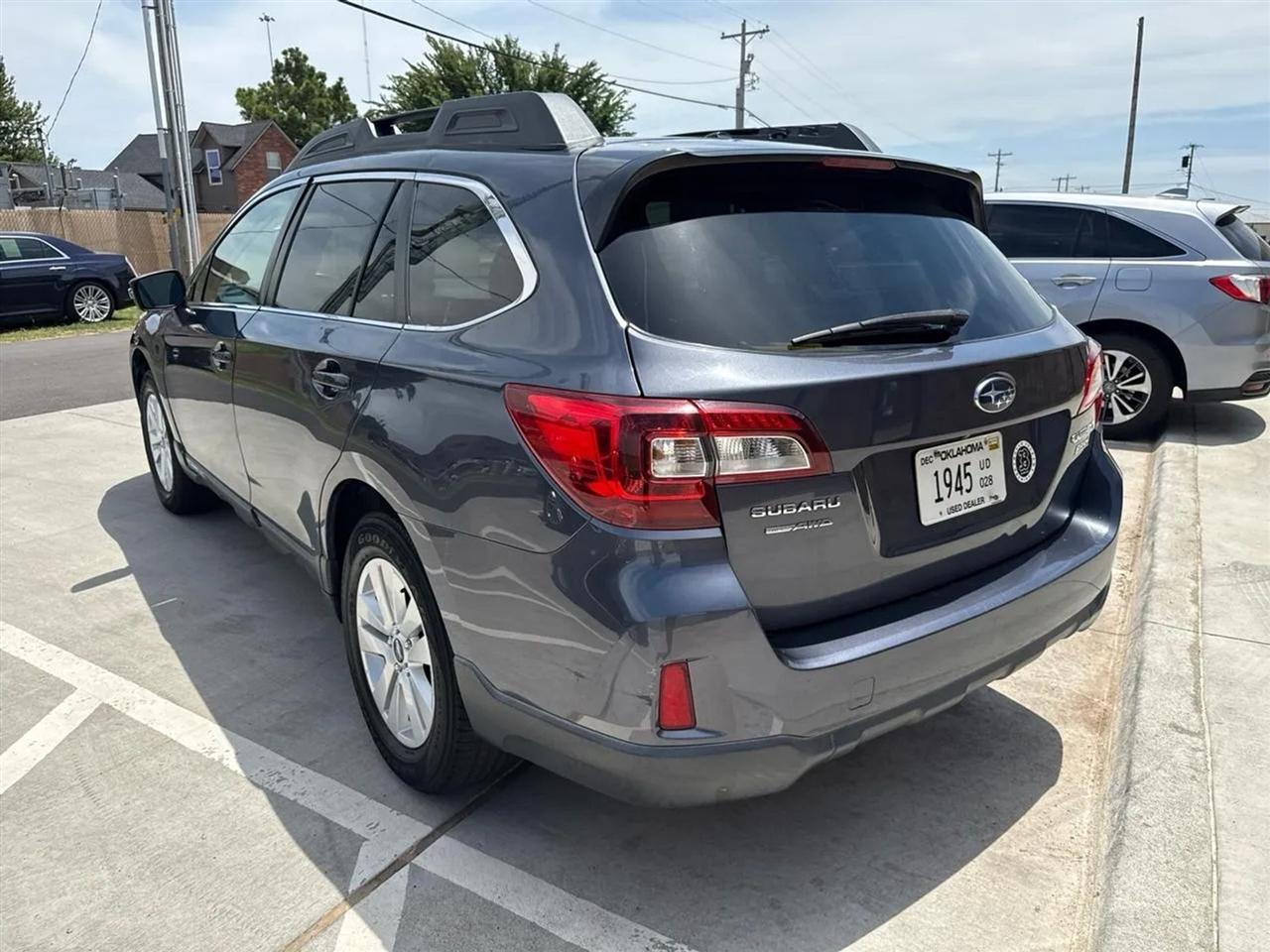 Subaru Outback 4dr Wgn 2.5i Premium PZEV 2015