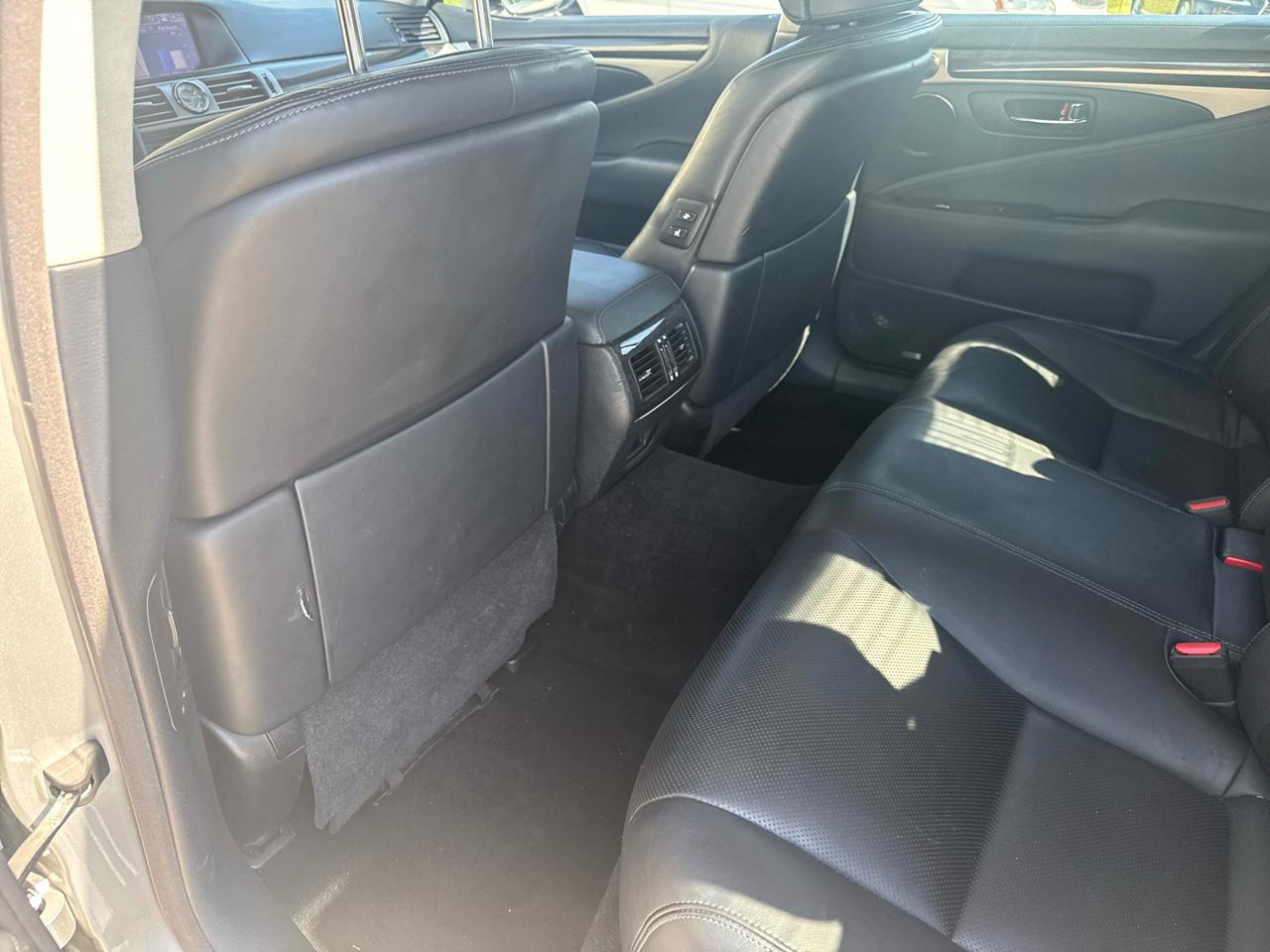 Lexus LS 460 4dr Sdn RWD 2014