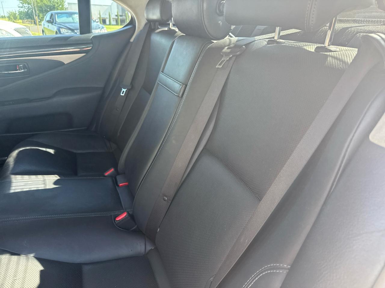 Lexus LS 460 4dr Sdn RWD 2014