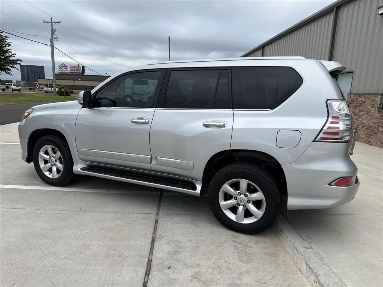 Lexus GX 460 4WD 4dr 2014