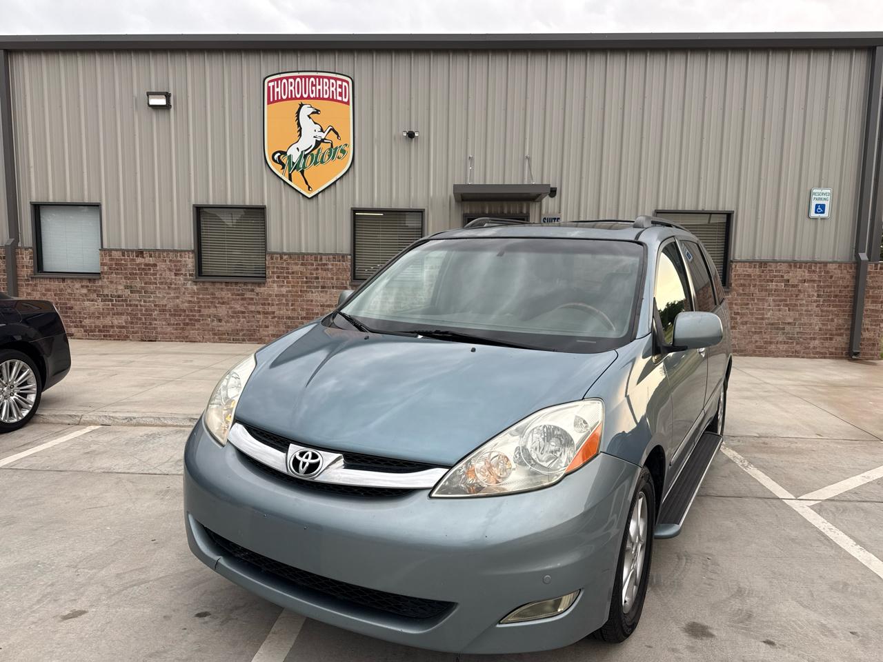 Toyota Sienna 5dr XLE AWD (Natl) 2006