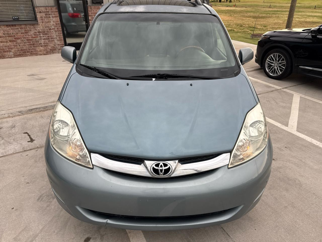 Toyota Sienna 5dr XLE AWD (Natl) 2006