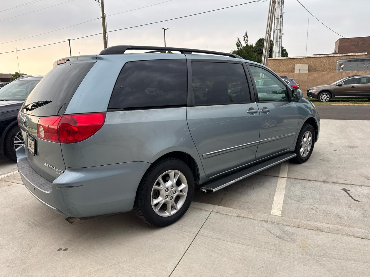 Toyota Sienna 5dr XLE AWD (Natl) 2006