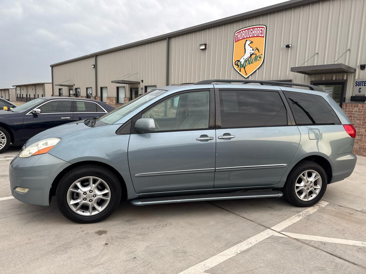 Toyota Sienna 5dr XLE AWD (Natl) 2006