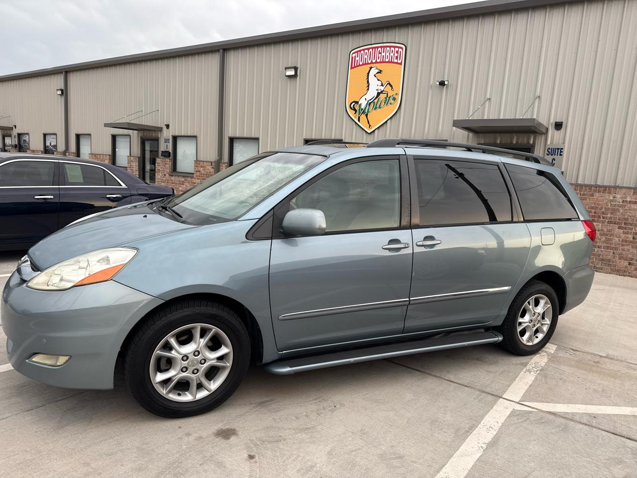 Toyota Sienna 5dr XLE AWD (Natl) 2006