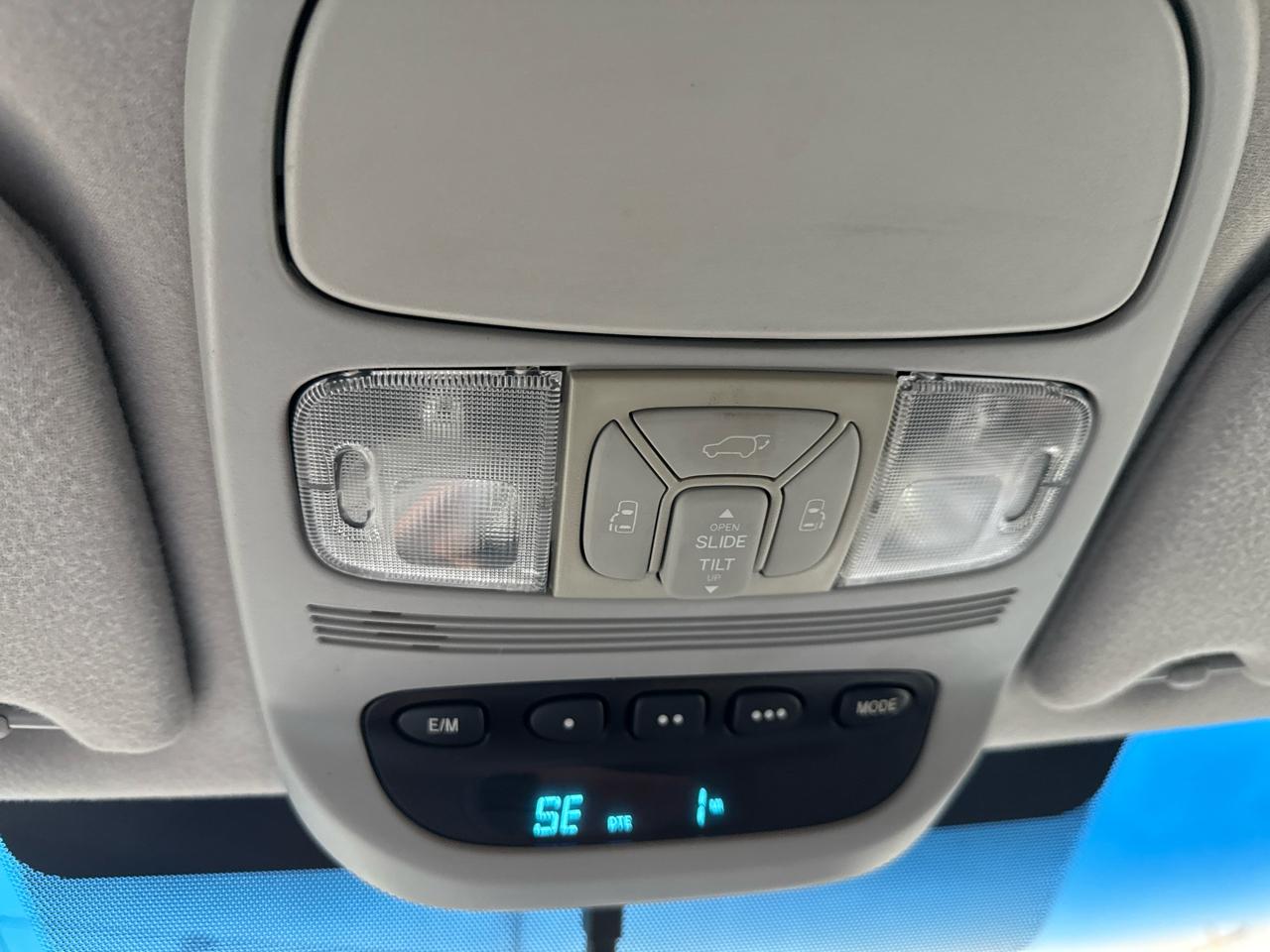 Toyota Sienna 5dr XLE AWD (Natl) 2006