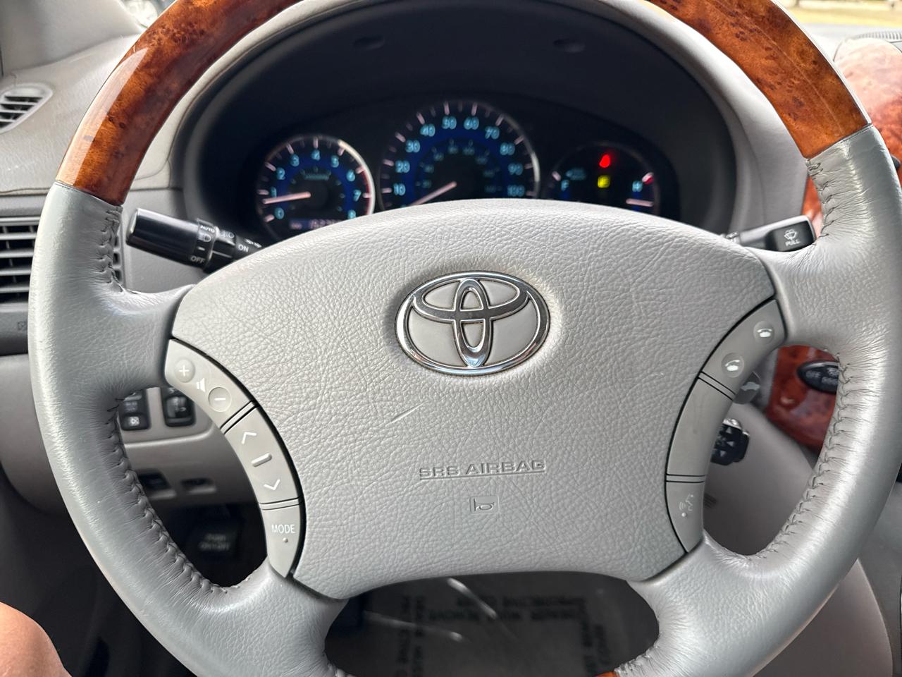 Toyota Sienna 5dr XLE AWD (Natl) 2006