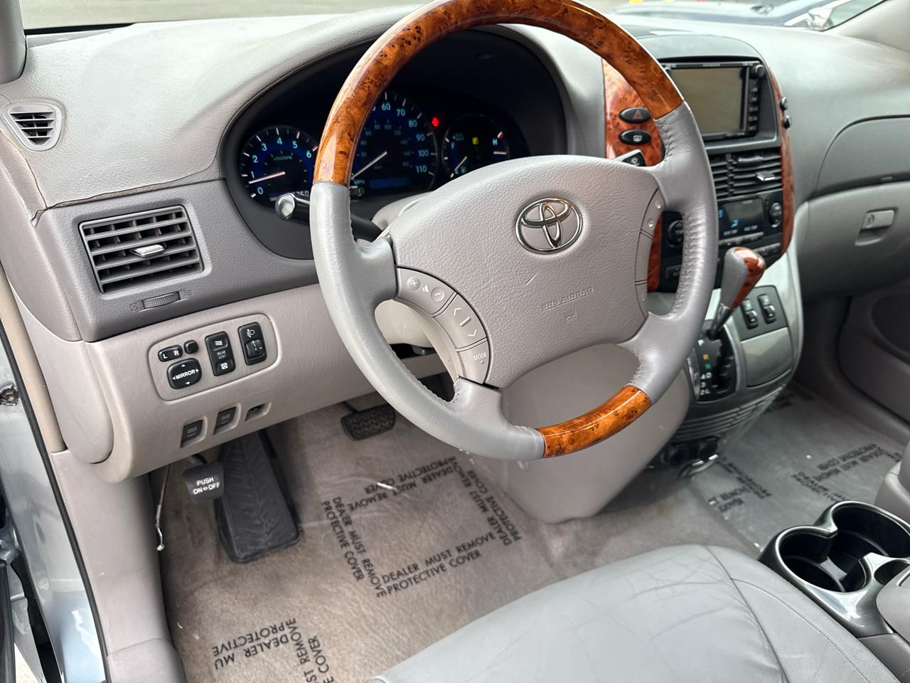 Toyota Sienna 5dr XLE AWD (Natl) 2006