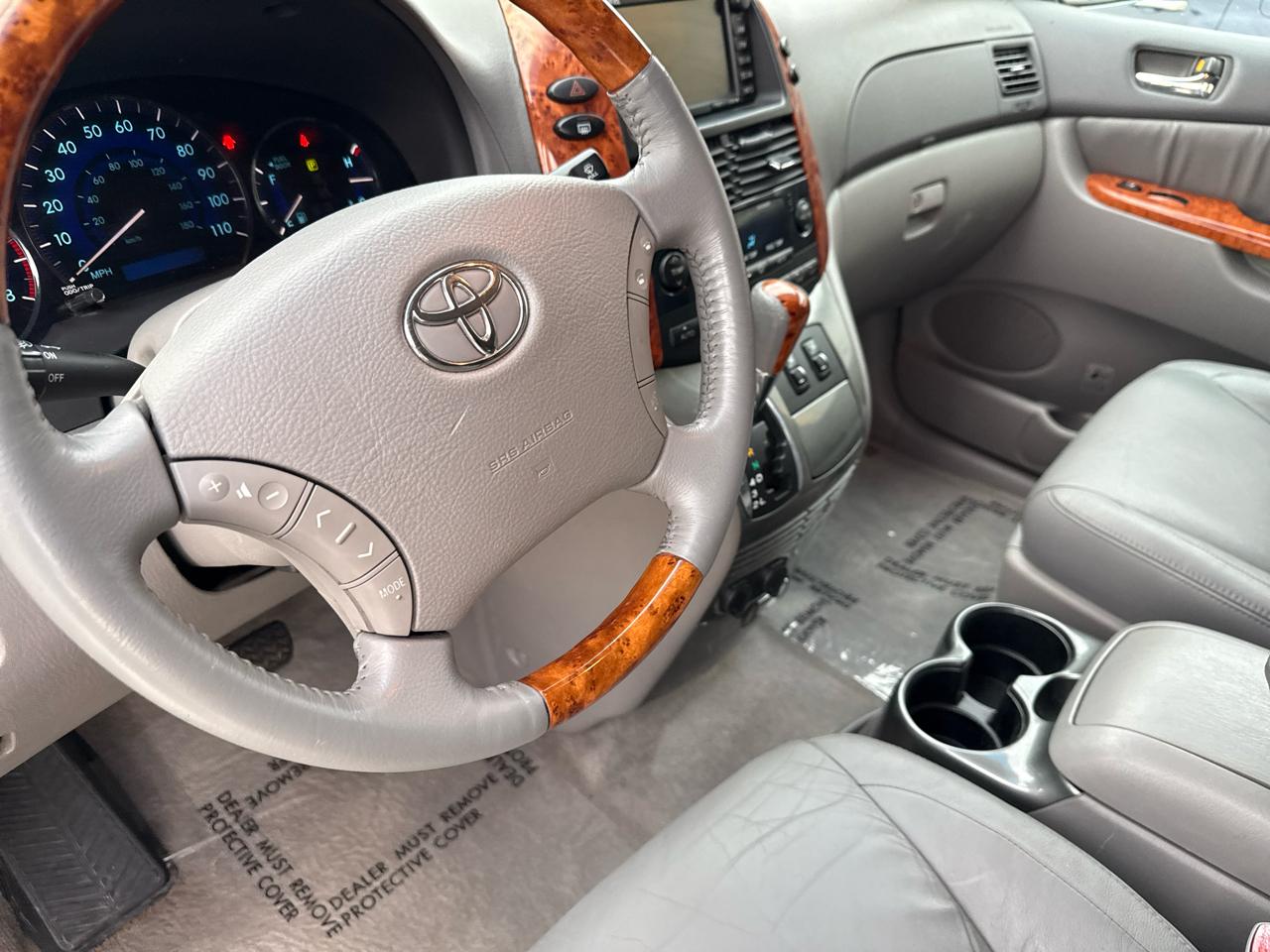 Toyota Sienna 5dr XLE AWD (Natl) 2006