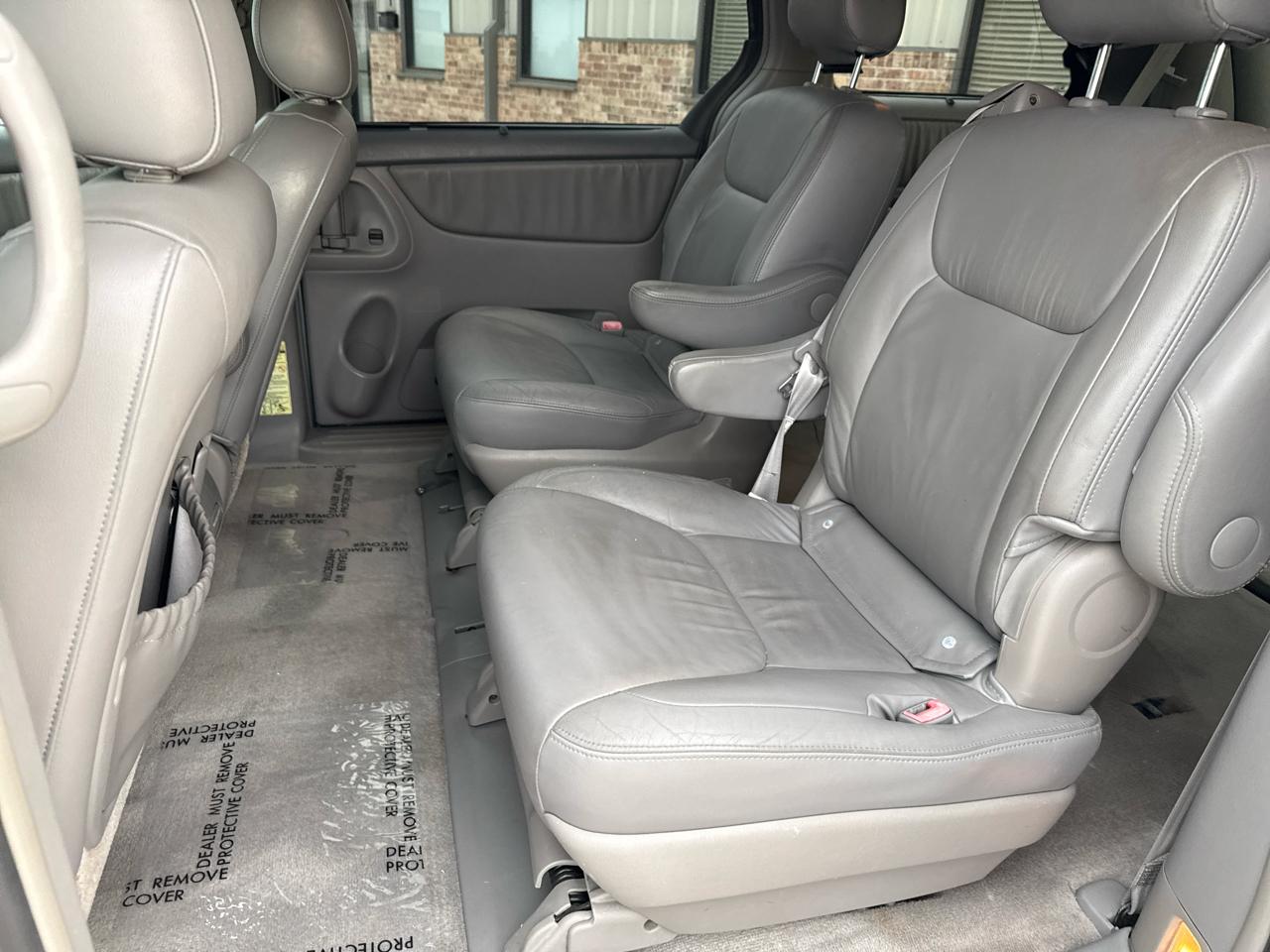 Toyota Sienna 5dr XLE AWD (Natl) 2006