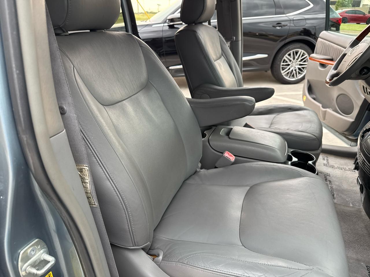 Toyota Sienna 5dr XLE AWD (Natl) 2006