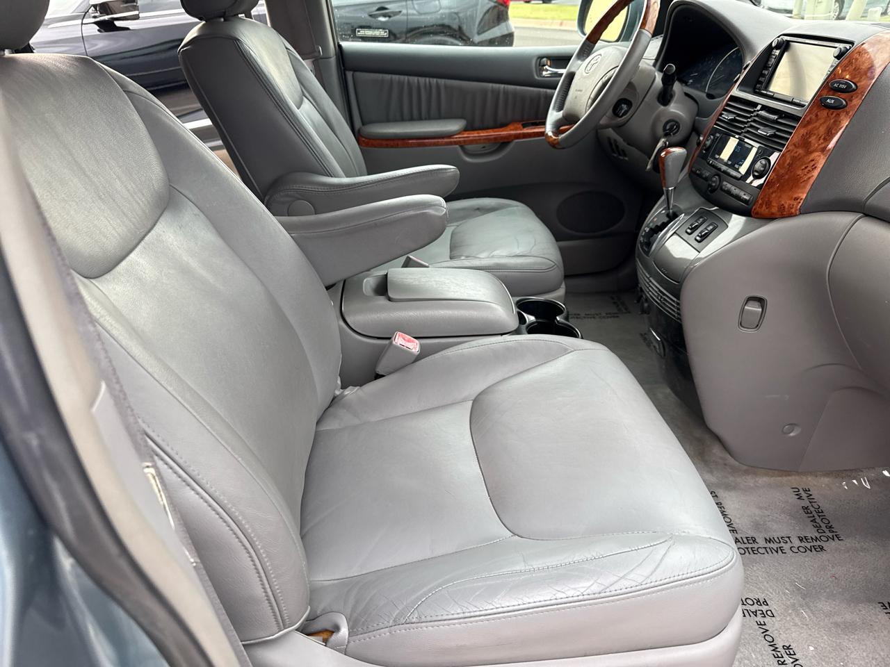 Toyota Sienna 5dr XLE AWD (Natl) 2006