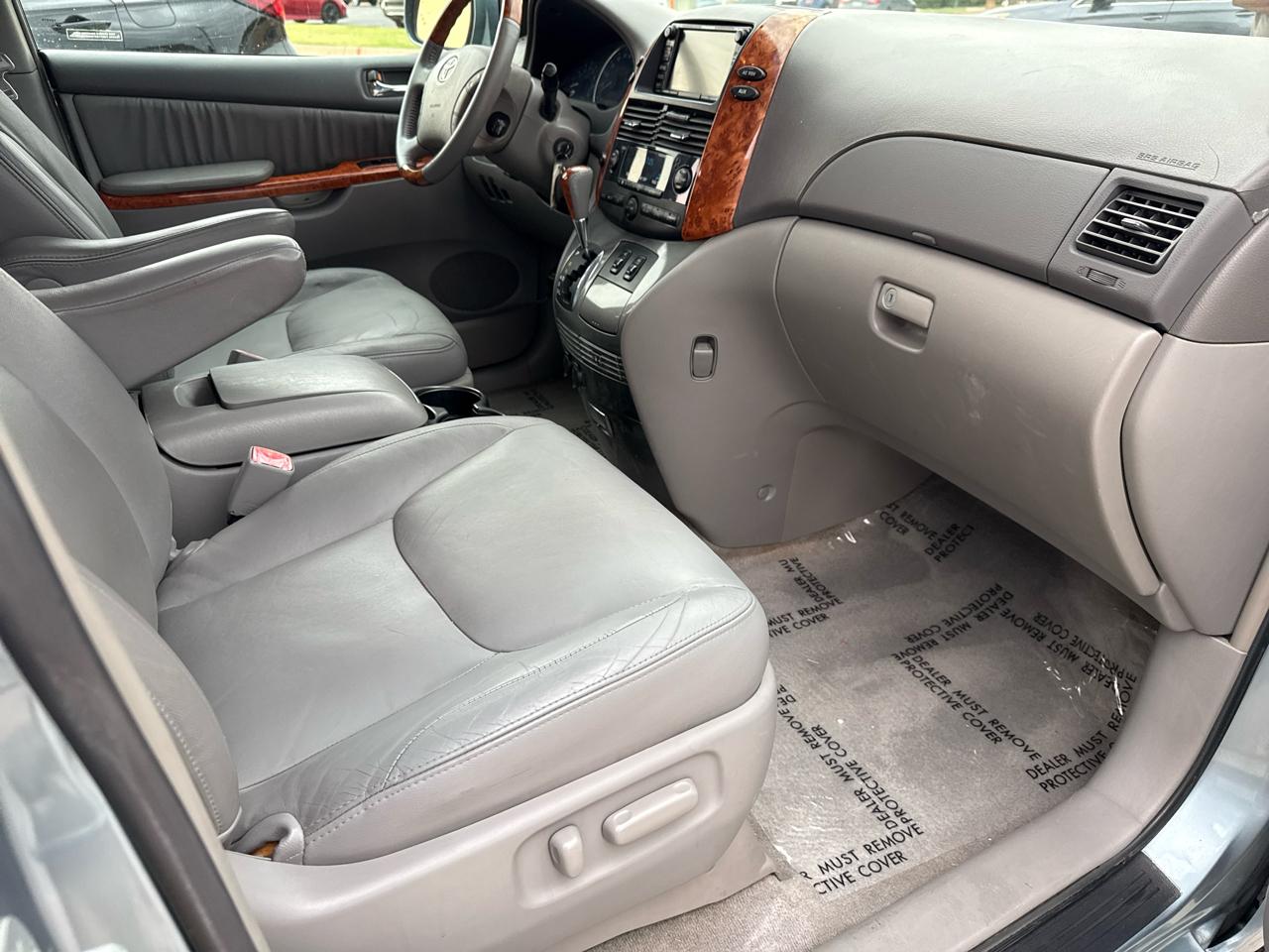 Toyota Sienna 5dr XLE AWD (Natl) 2006