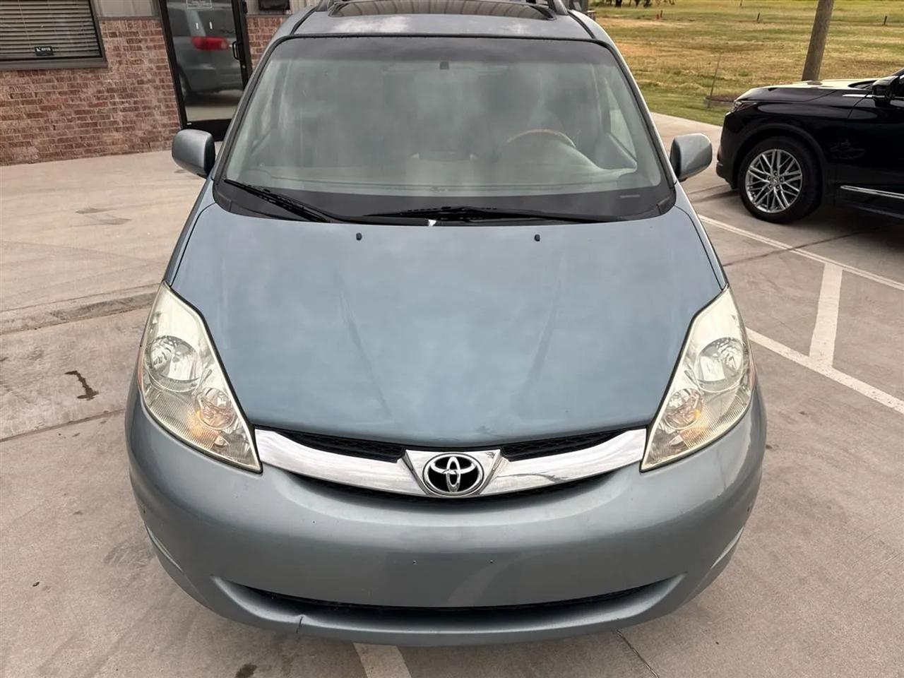 Toyota Sienna 5dr XLE AWD (Natl) 2006