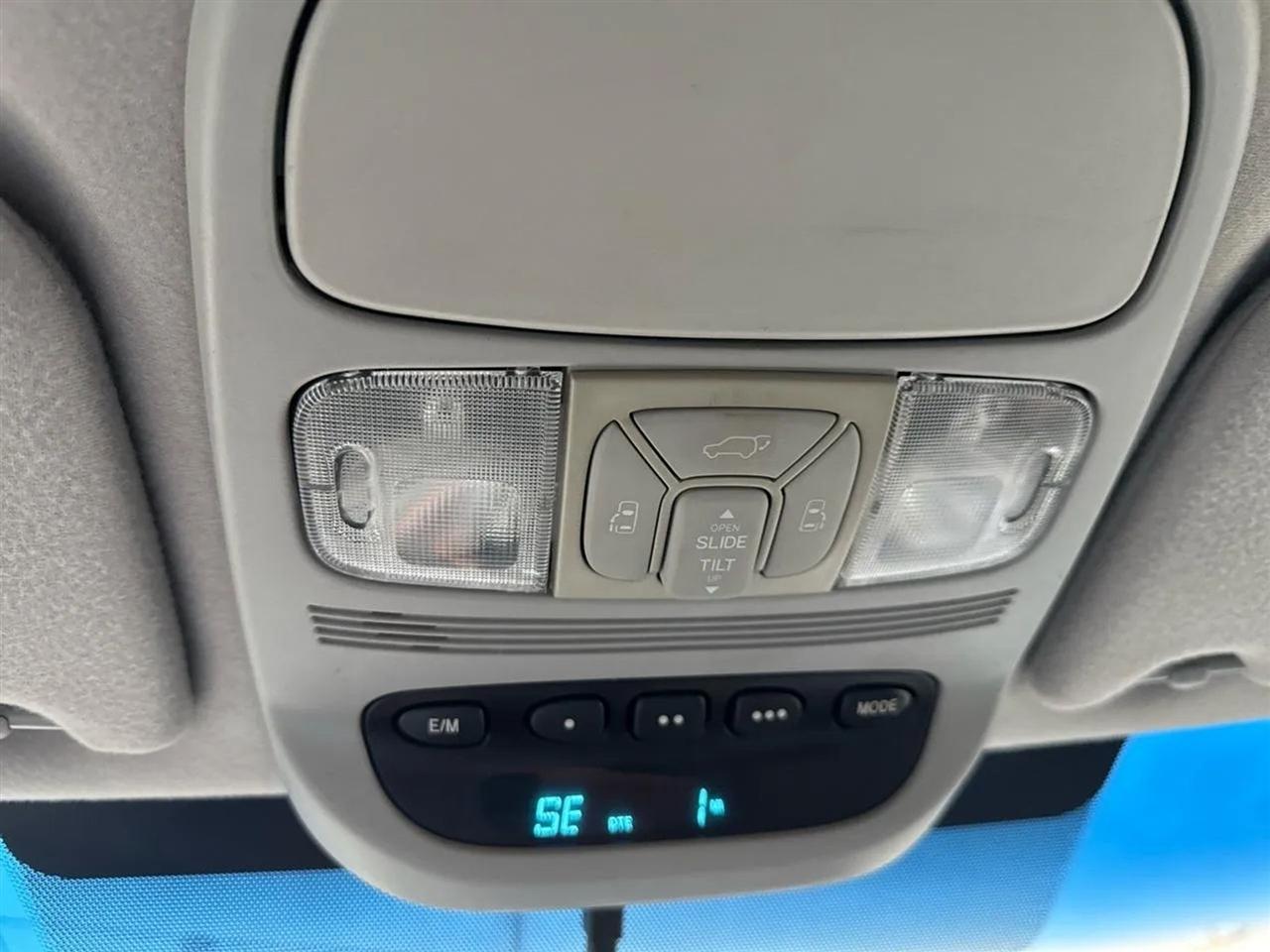 Toyota Sienna 5dr XLE AWD (Natl) 2006