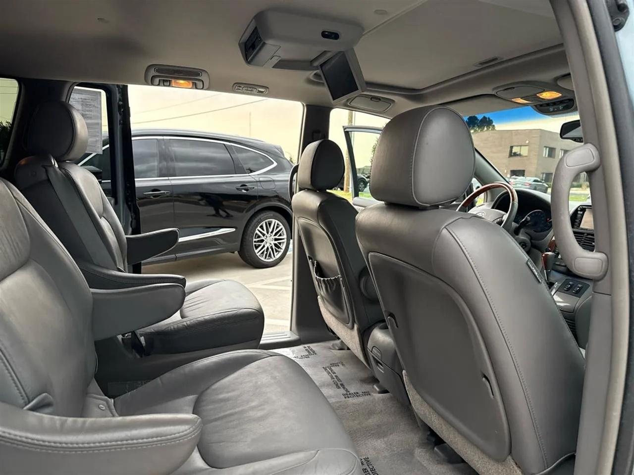 Toyota Sienna 5dr XLE AWD (Natl) 2006