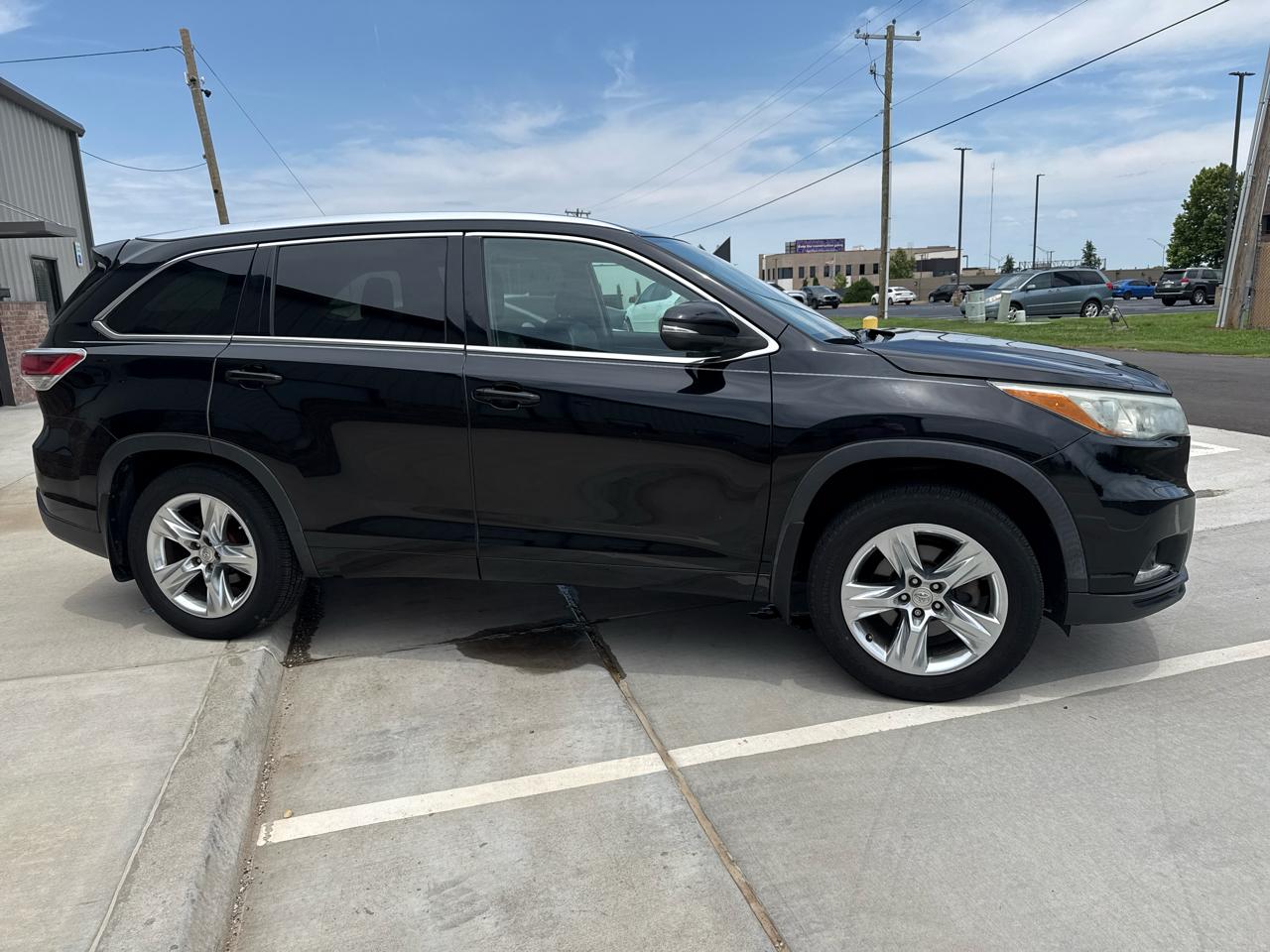 Toyota Highlander AWD 4dr V6 Limited (Natl) 2015