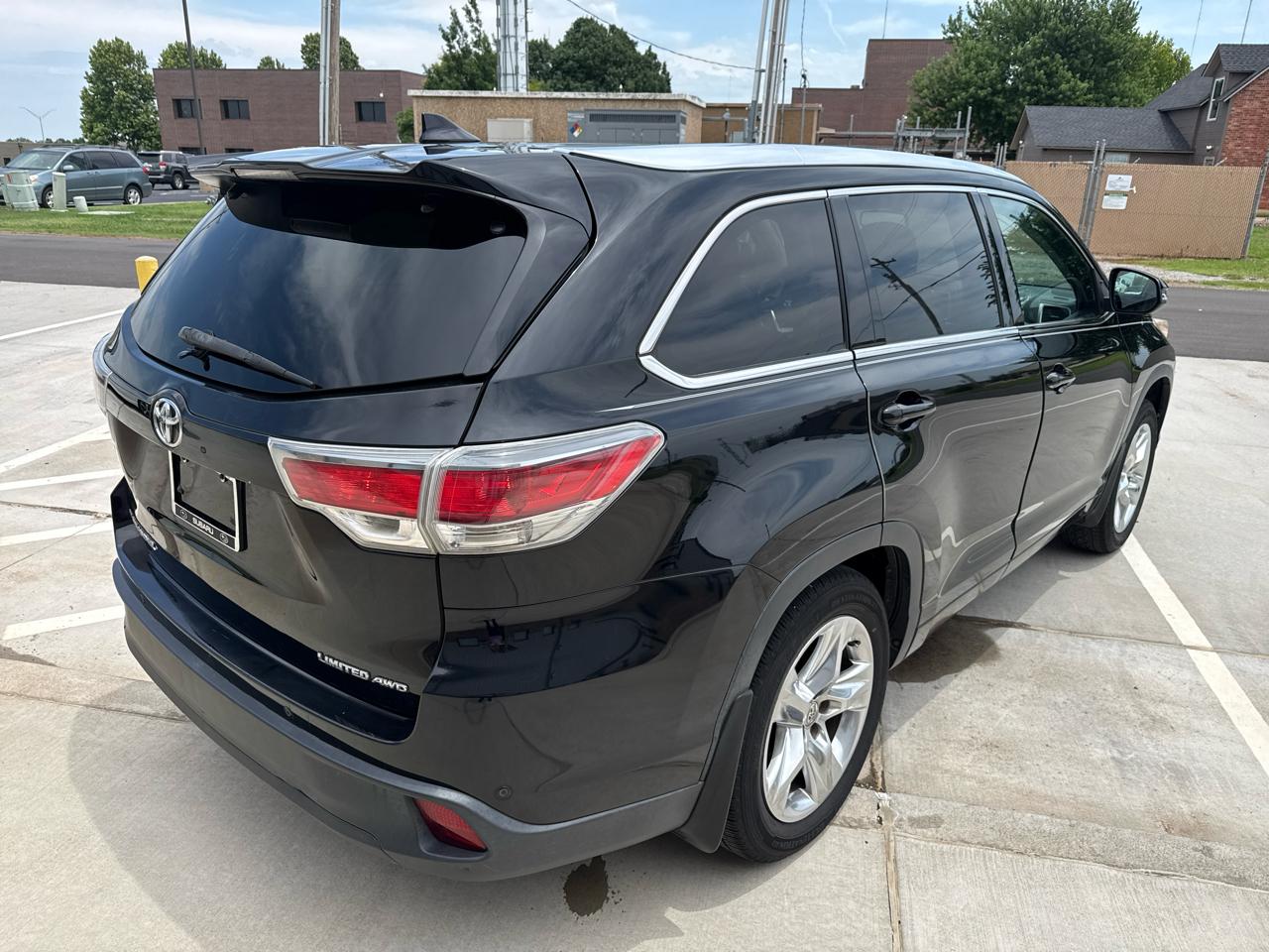 Toyota Highlander AWD 4dr V6 Limited (Natl) 2015