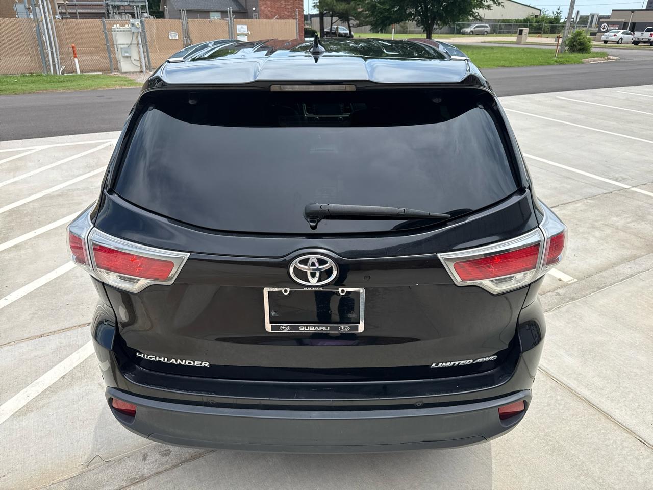 Toyota Highlander AWD 4dr V6 Limited (Natl) 2015