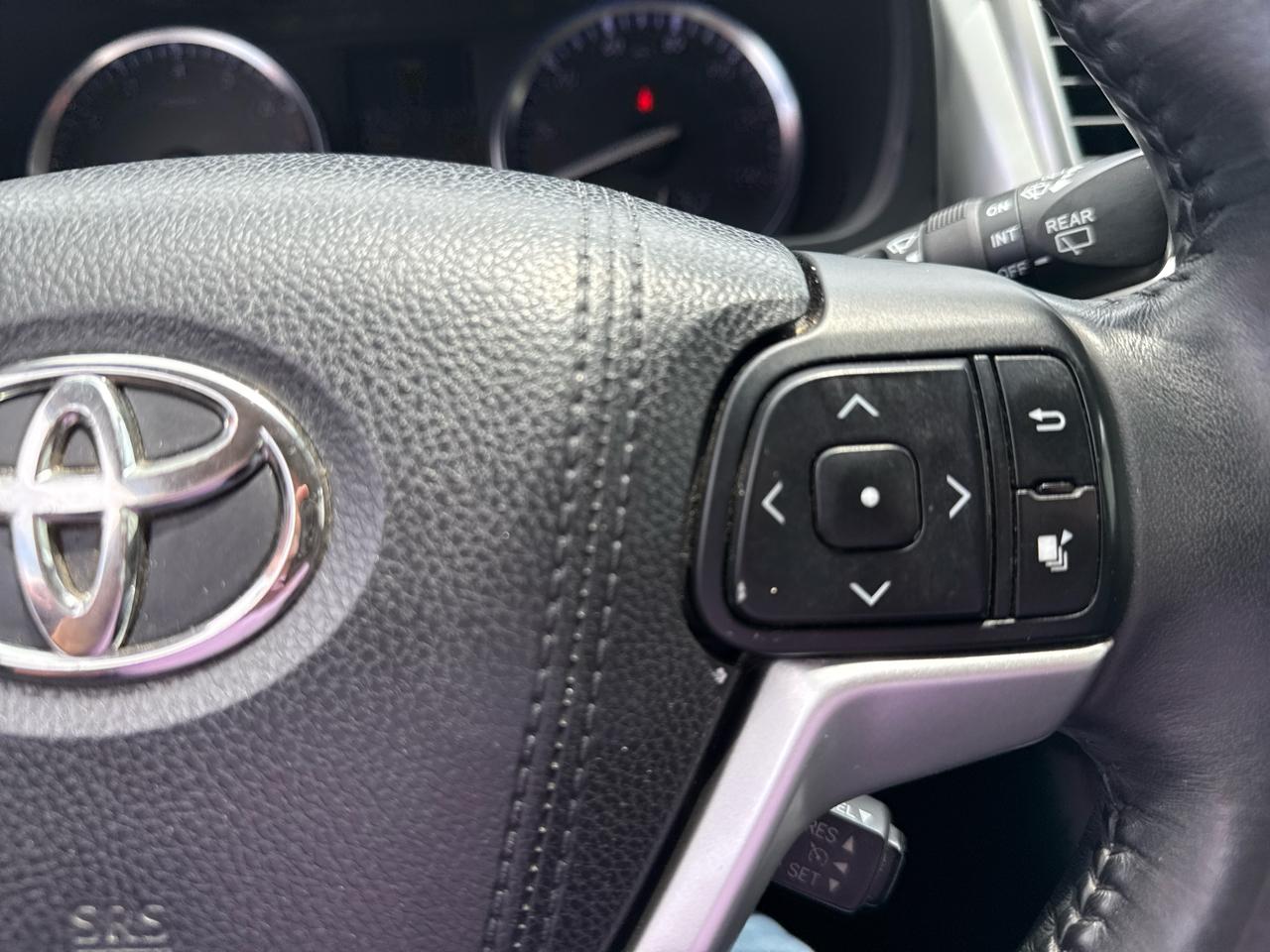 Toyota Highlander AWD 4dr V6 Limited (Natl) 2015
