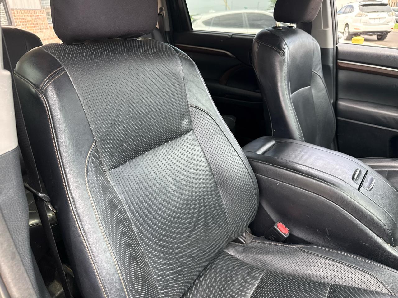 Toyota Highlander AWD 4dr V6 Limited (Natl) 2015