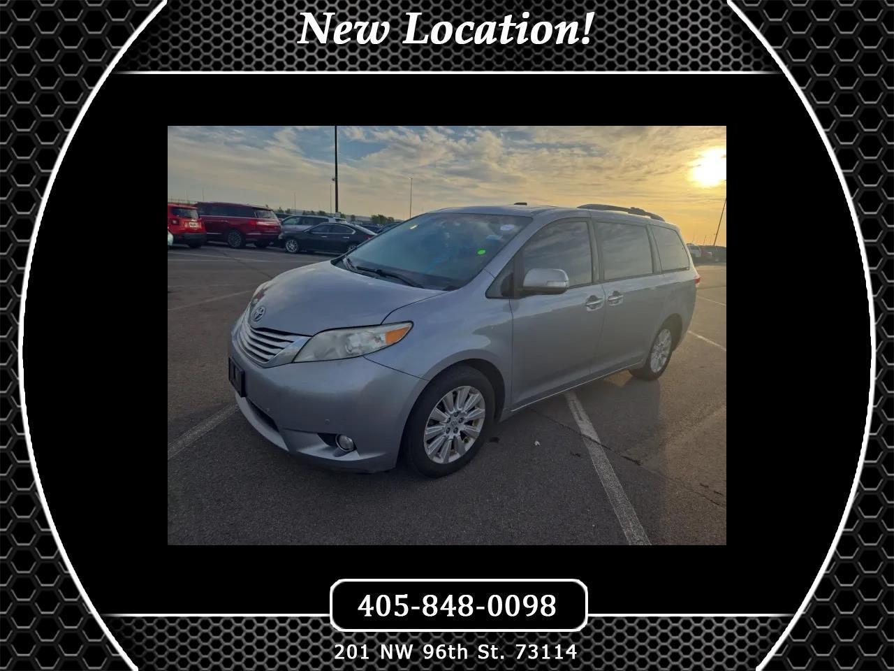 2013 Toyota Sienna's photo