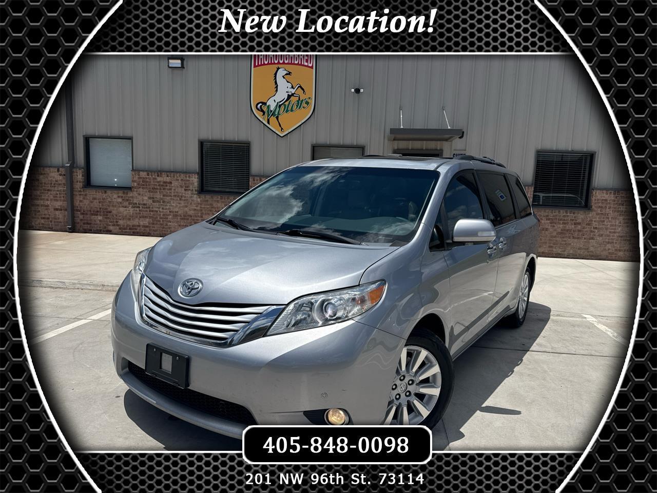 Toyota Sienna 5dr 7-Pass Van V6 XLE AWD (Natl) 2013