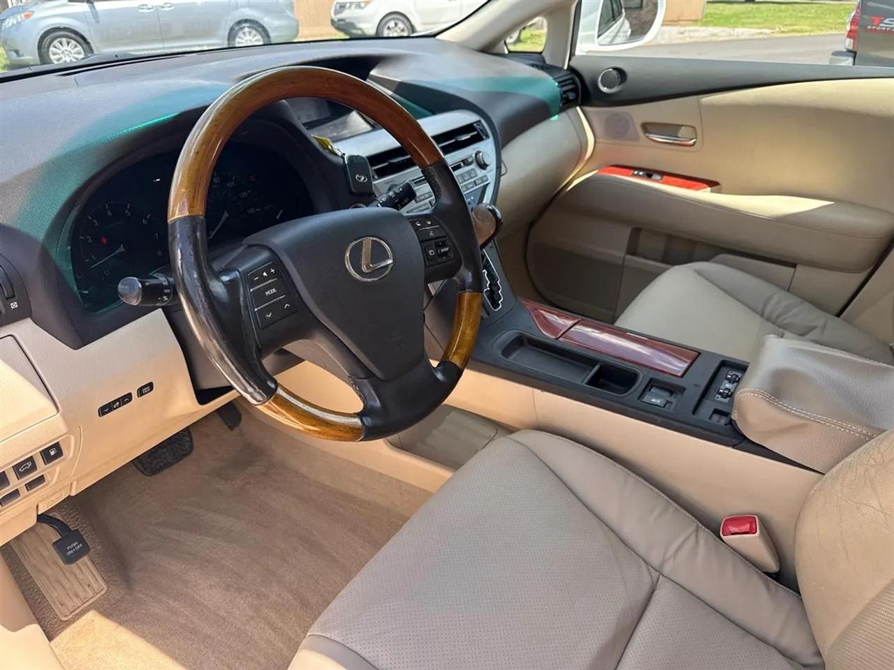 Lexus RX 350 FWD 4dr 2010