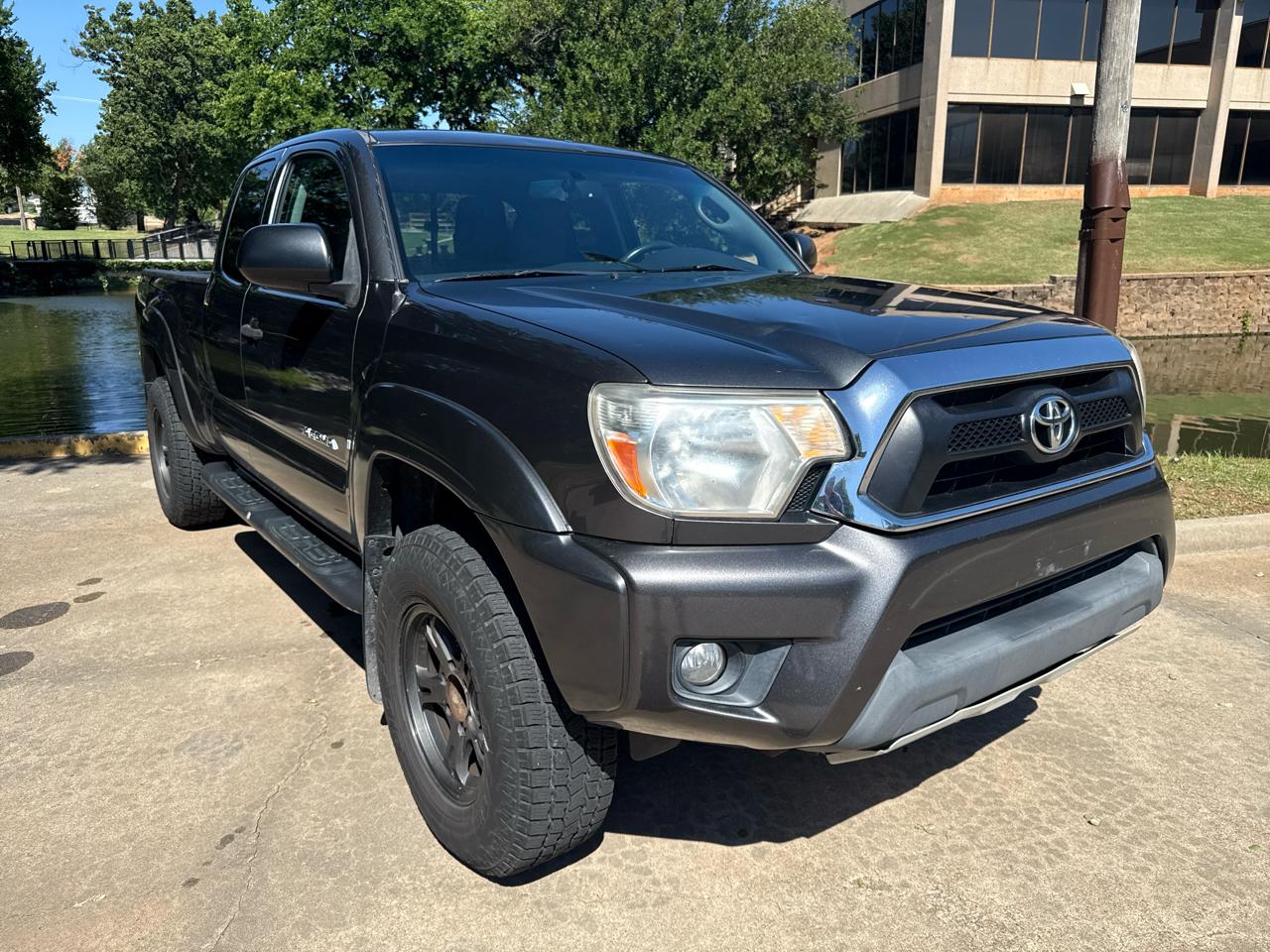 Toyota Tacoma 4WD Access Cab V6 MT (Natl) 2013