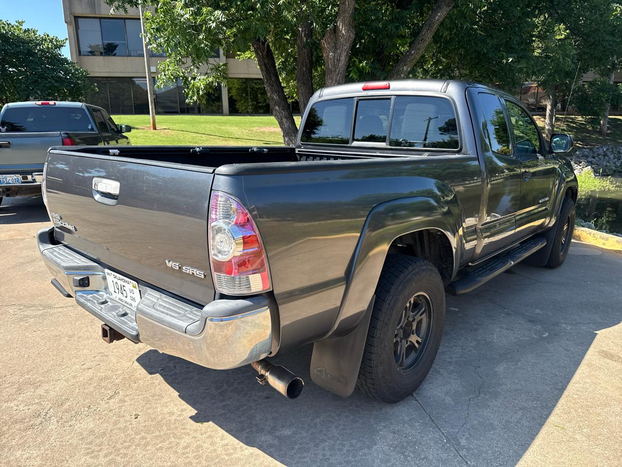 Toyota Tacoma 4WD Access Cab V6 MT (Natl) 2013