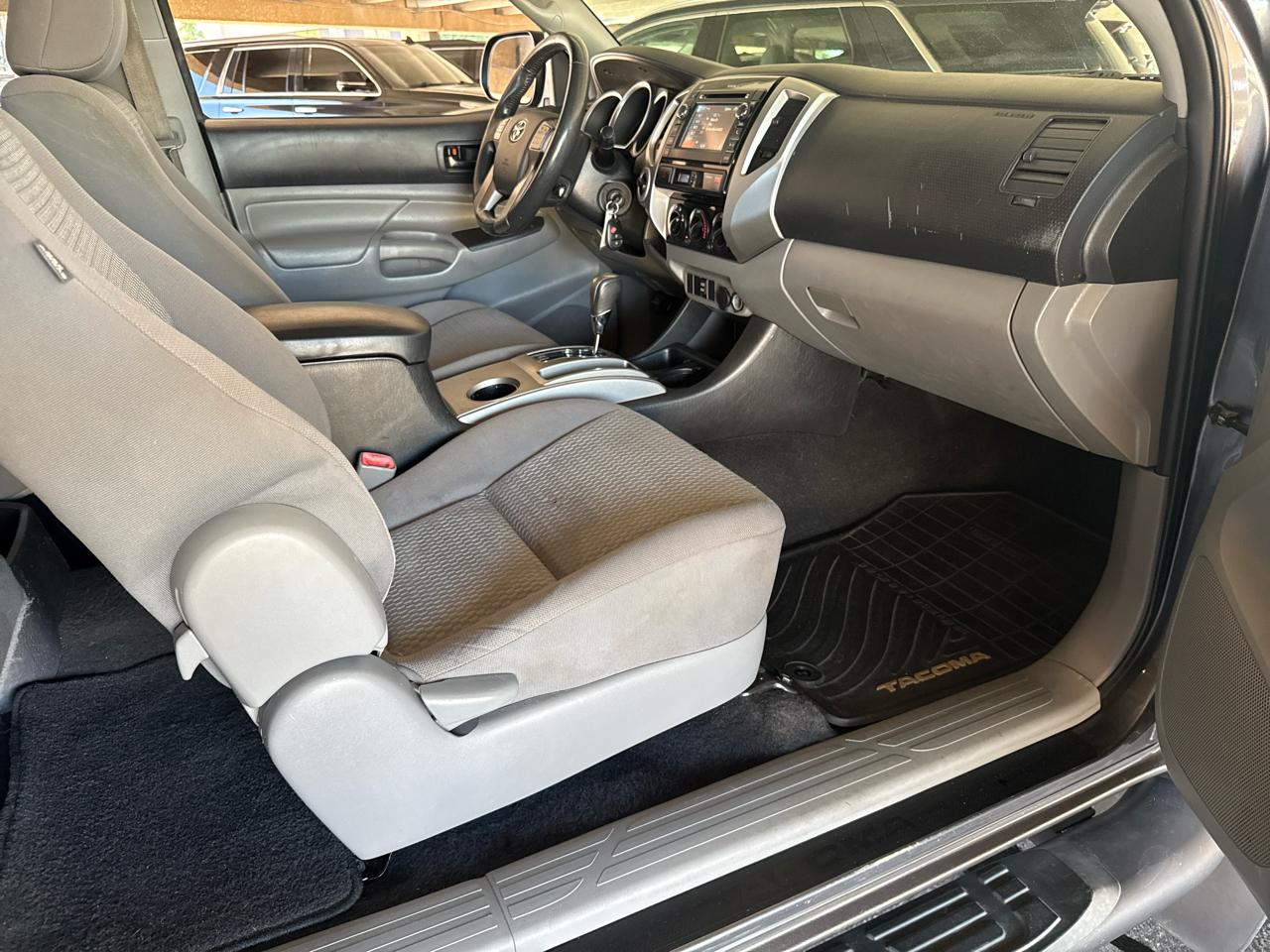 Toyota Tacoma 4WD Access Cab V6 MT (Natl) 2013