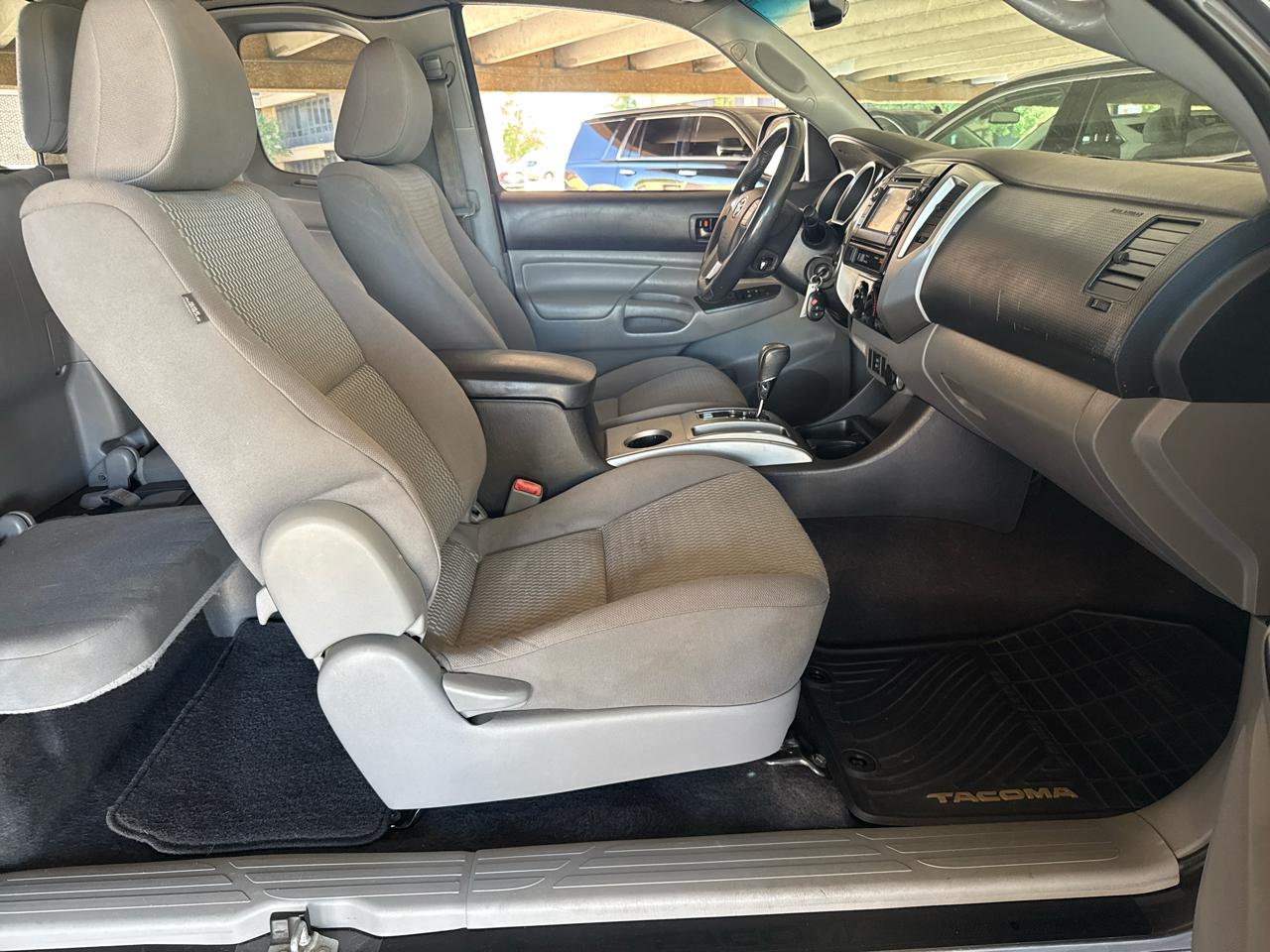 Toyota Tacoma 4WD Access Cab V6 MT (Natl) 2013
