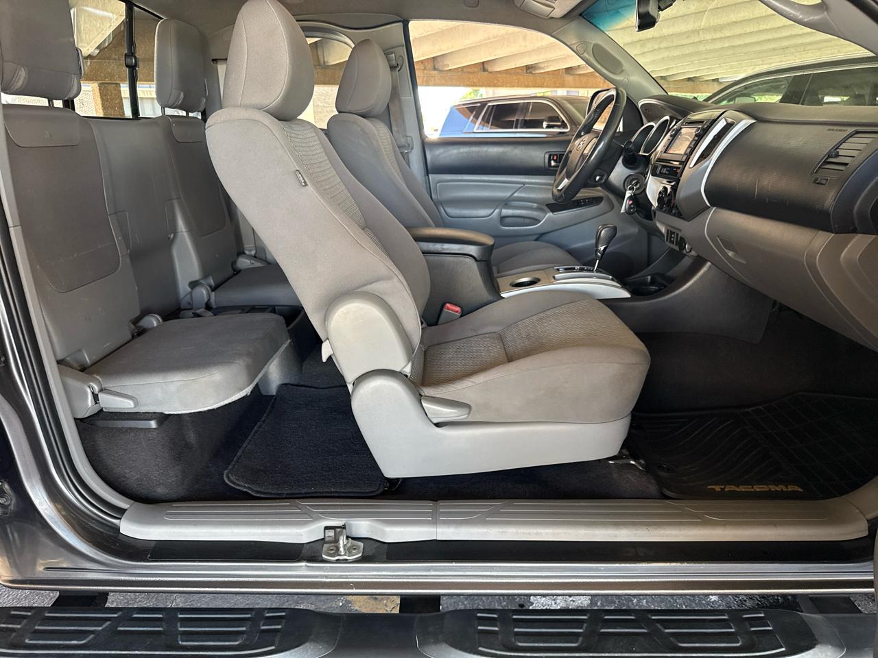 Toyota Tacoma 4WD Access Cab V6 MT (Natl) 2013