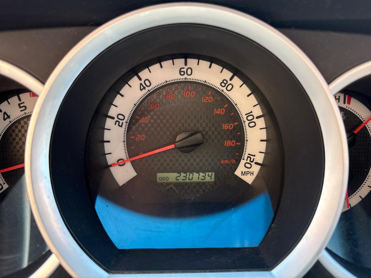 Toyota Tacoma 4WD Access Cab V6 MT (Natl) 2013