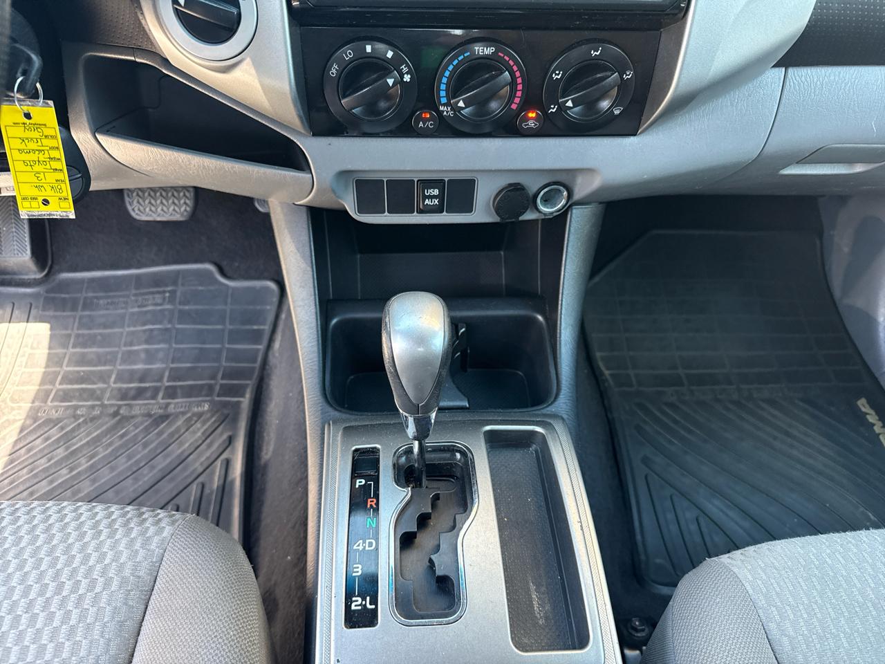 Toyota Tacoma 4WD Access Cab V6 MT (Natl) 2013