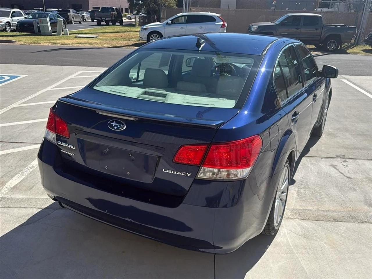 Subaru Legacy 4dr Sdn H4 Auto 2.5i Ltd Pwr Moon 2011