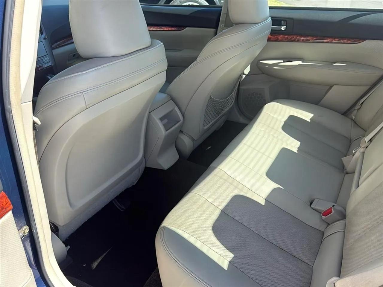 Subaru Legacy 4dr Sdn H4 Auto 2.5i Ltd Pwr Moon 2011