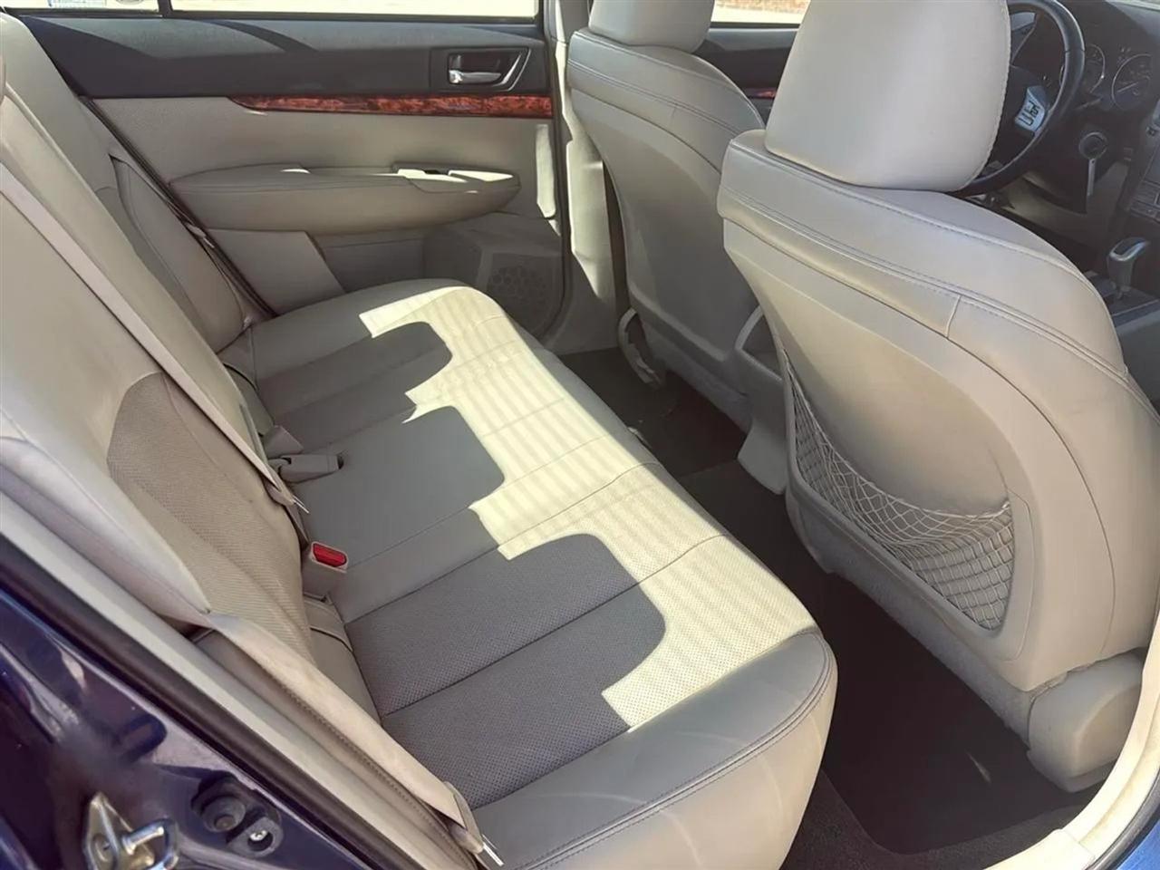 Subaru Legacy 4dr Sdn H4 Auto 2.5i Ltd Pwr Moon 2011