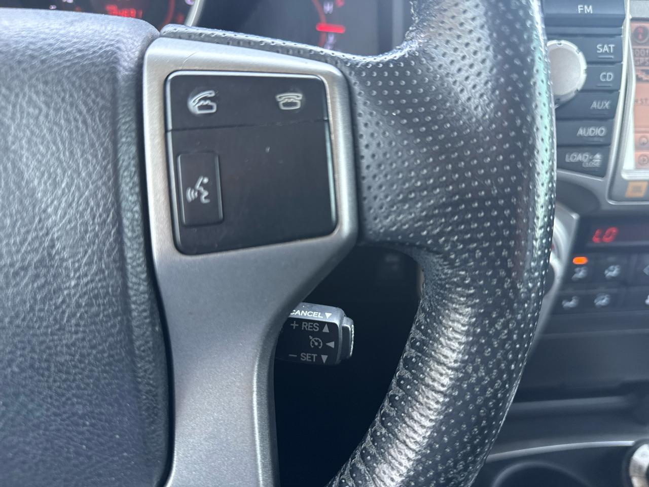 Toyota 4Runner 4WD 4dr V6 Limited (Natl) 2011
