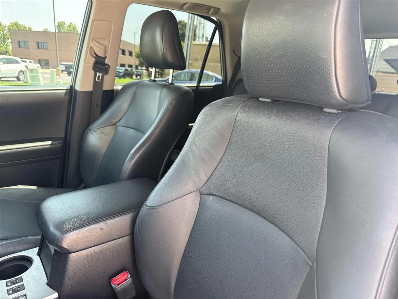 Toyota 4Runner 4WD 4dr V6 Limited (Natl) 2011